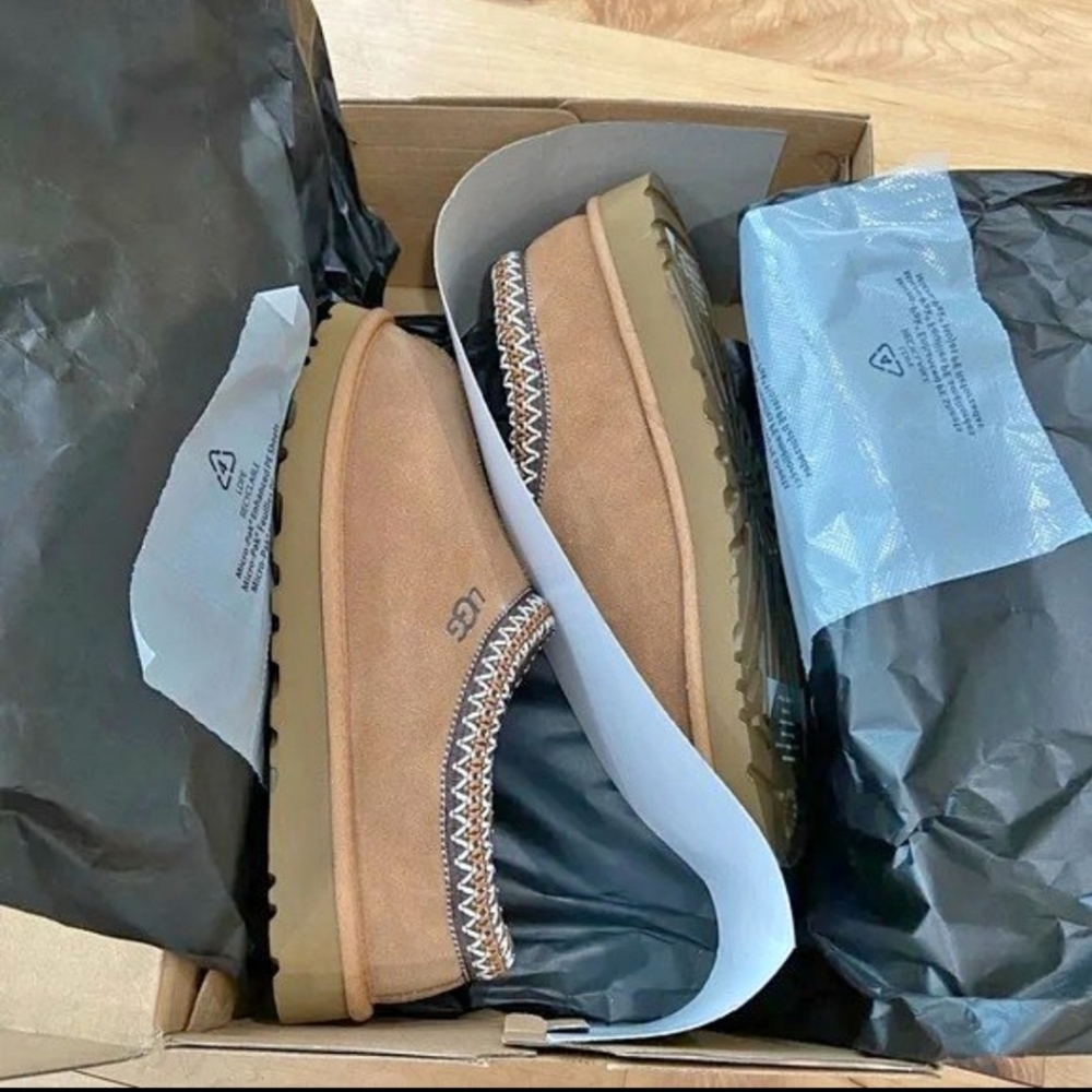 NEW Women's UGG Tasmen Slippers